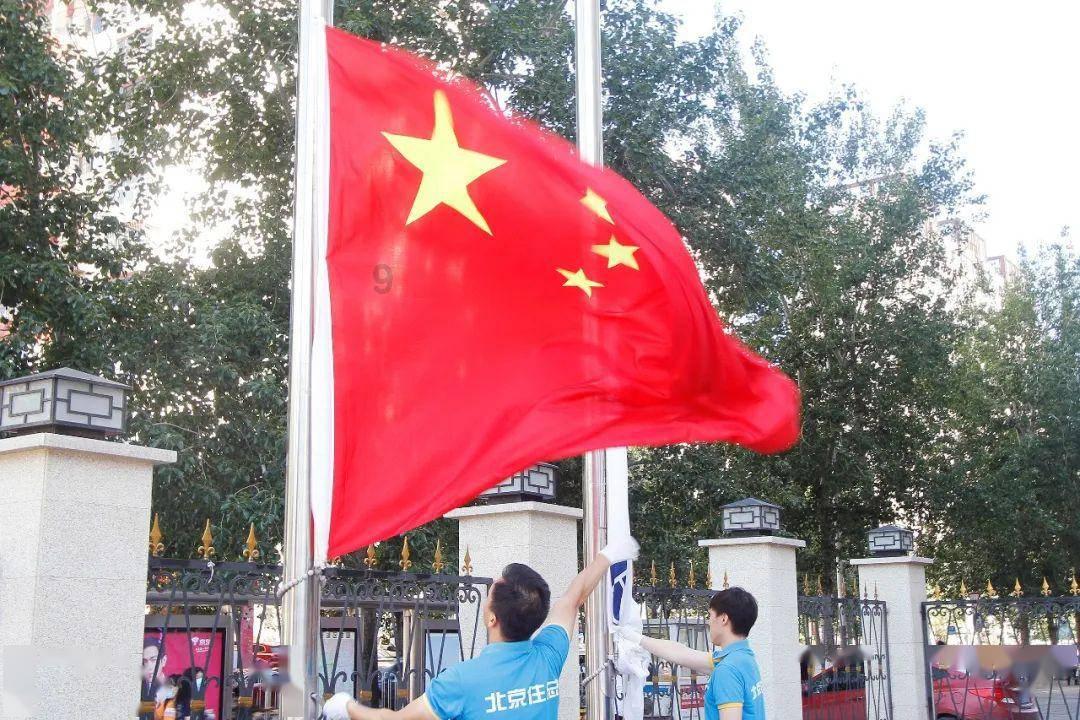 暗黑精灵的装扮