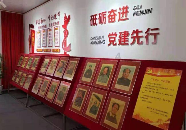 春运首日安庆站派出所开展赠福字送春联活动