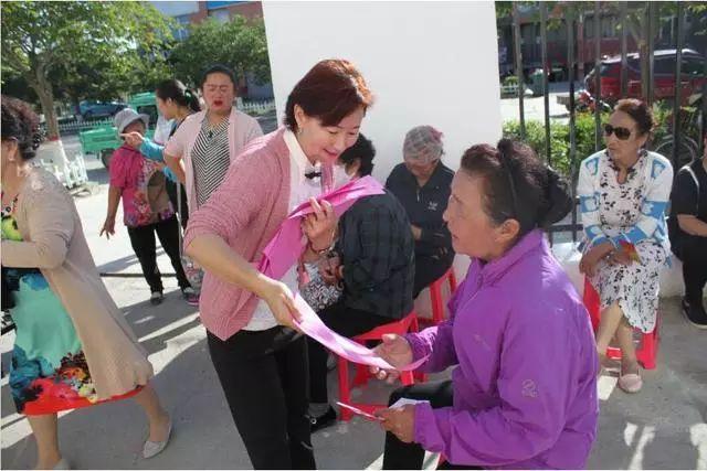 药厂总监谈阿隆索离队传闻：未来当然会生变化，我们信任主教练