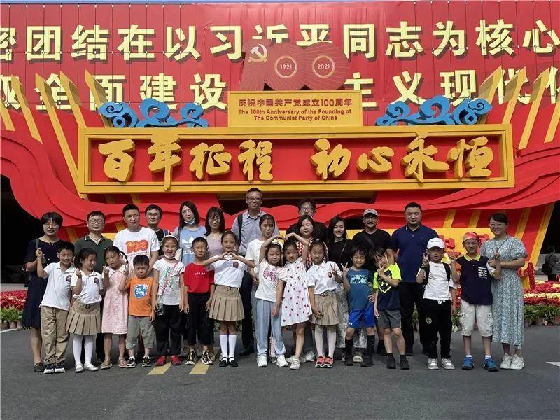 我闺蜜她朋友很恶心游戏画面